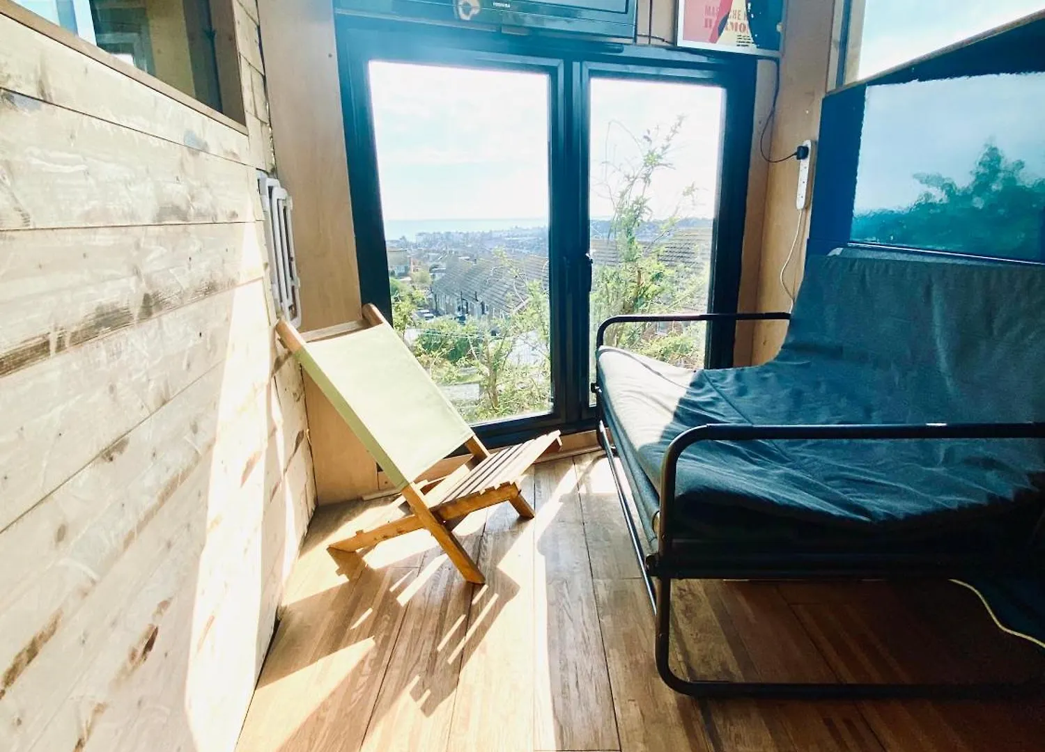 Two Top Central Unique Artisan Beach Studios - Also Separate Spa Cabin 브라이턴