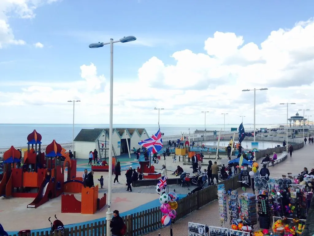 Two Top Central Unique Artisan Beach Studios - Also Separate Spa Cabin Hove