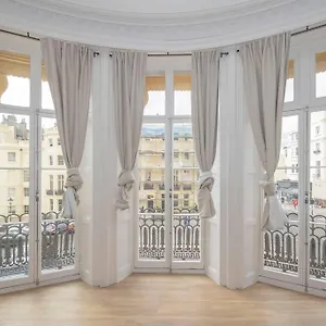 Flash Sales Offer - Any Week Day No Minimum Night Restrictions 1 Bedroom Flat Bn38bru02 Apartment