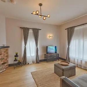  Apartment Avenue United Kingdom